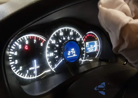 2016 Nissan Versa Note S (Sr)/S Plus/Sl/Sr/Sv z USA, uszkodzony, nr VIN 3N1CE2CP7GL351717